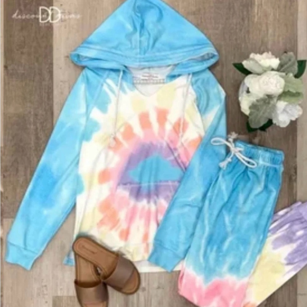 Colorful Tie-Dye Hoodie and Joggers Set Size L